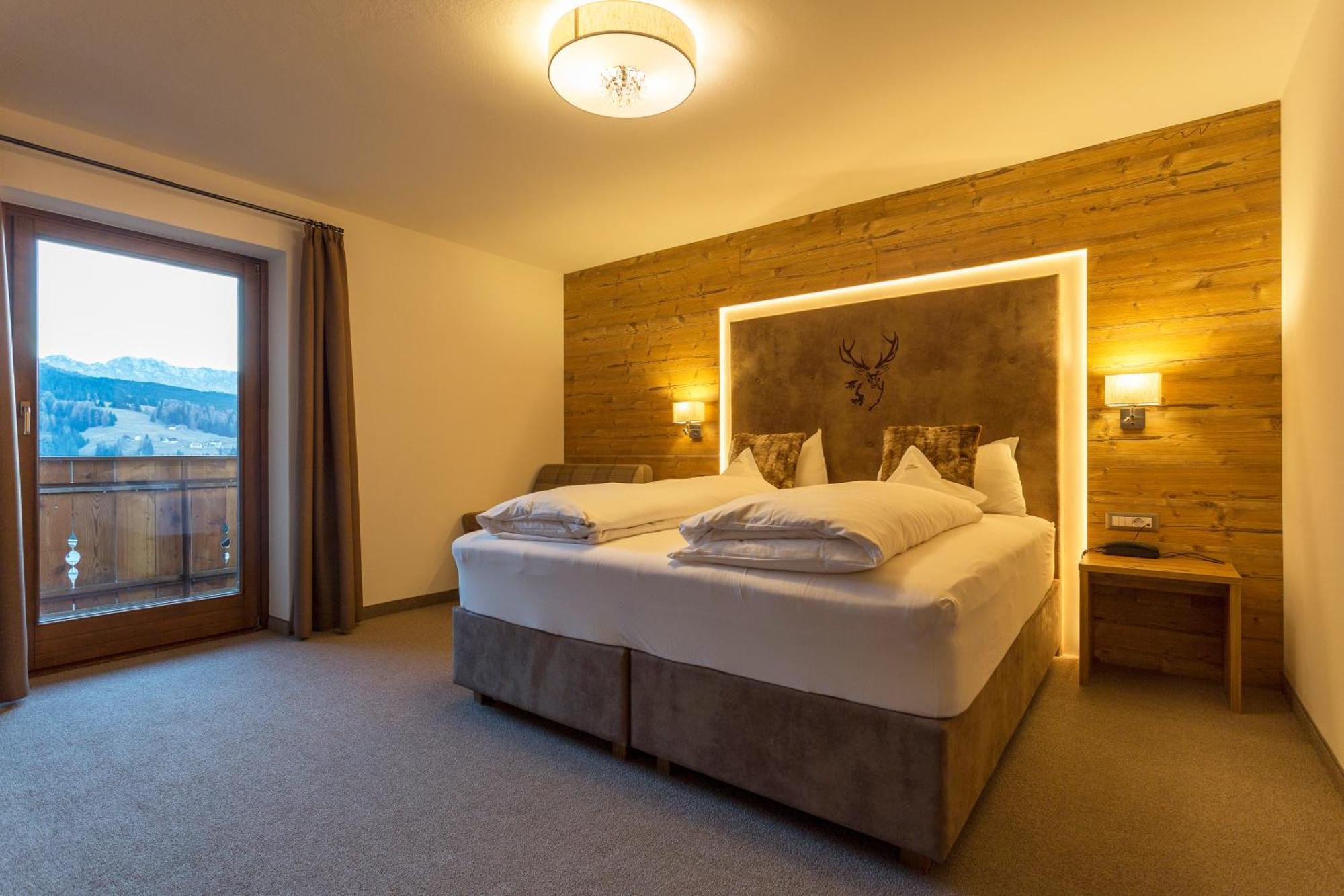 Hotel Jaegerheim 3S Сельва-ди-Валь-Гардена Номер фото