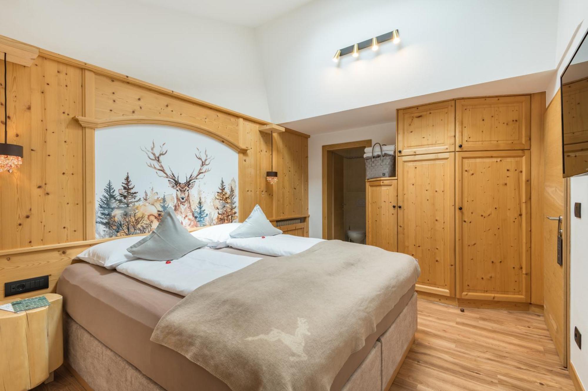 Hotel Jaegerheim 3S Сельва-ди-Валь-Гардена Экстерьер фото