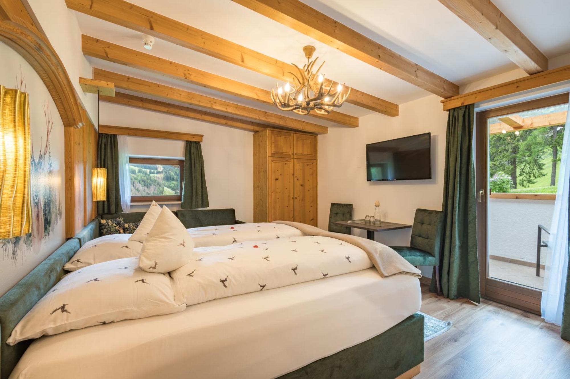 Hotel Jaegerheim 3S Сельва-ди-Валь-Гардена Экстерьер фото